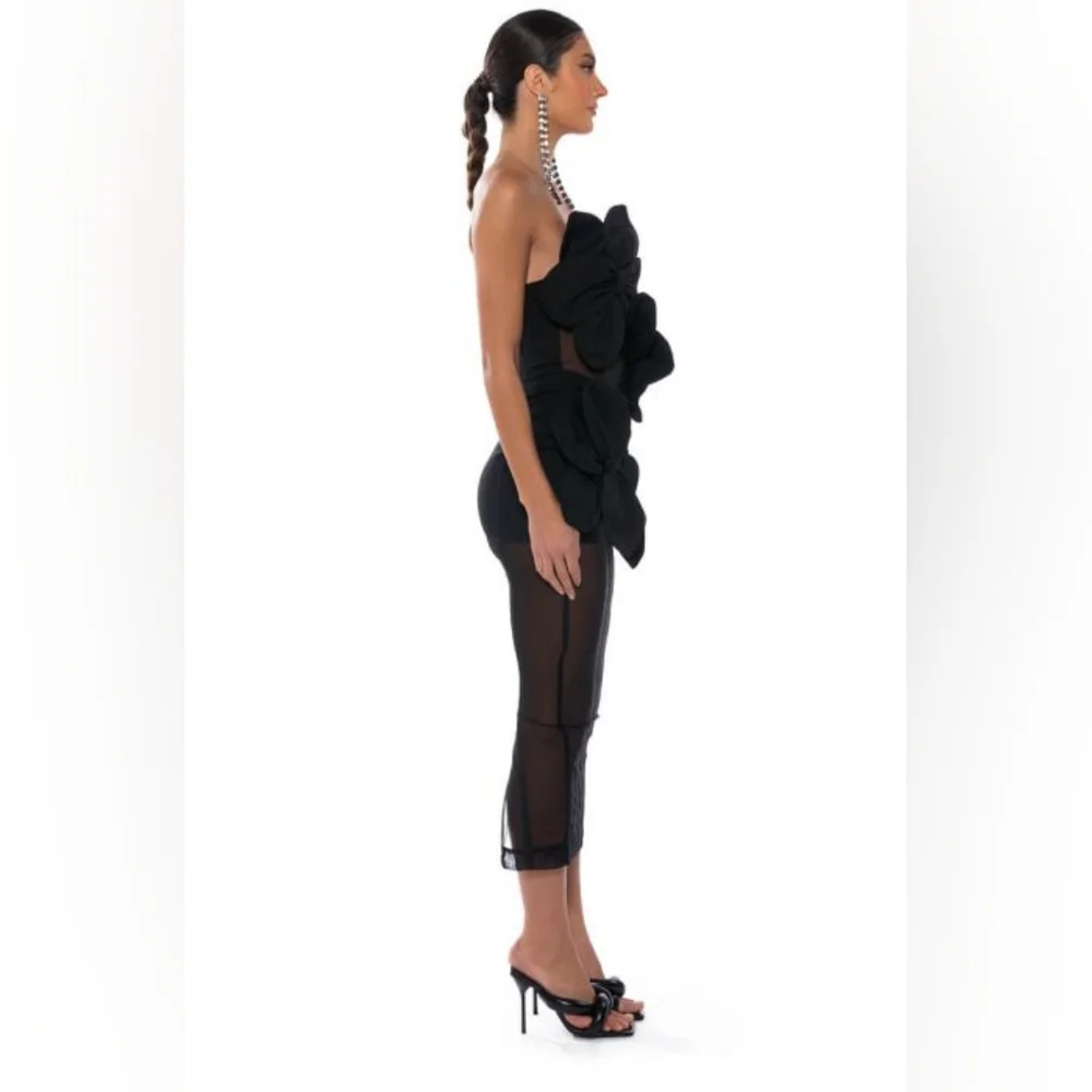 NWT Akira VALENTINA DIMENSIONAL MIDI DRESS IN BLACK, Black, Sz. M - Picture 3 of 14